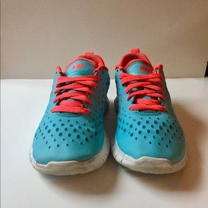 Nike free 5.0 running shoes